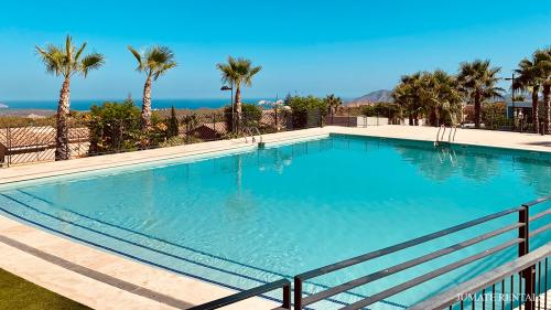 8_community_pool_2_1